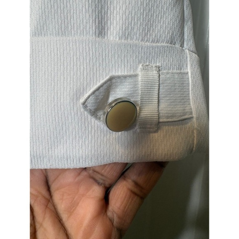 IZOD NWT Women White Cool XFG X-treme Function Shorts - Size 14 - Picture 3 of 6